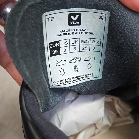 Veja Black and White Leather Sneakers with V Logo - Picture 7 of 11